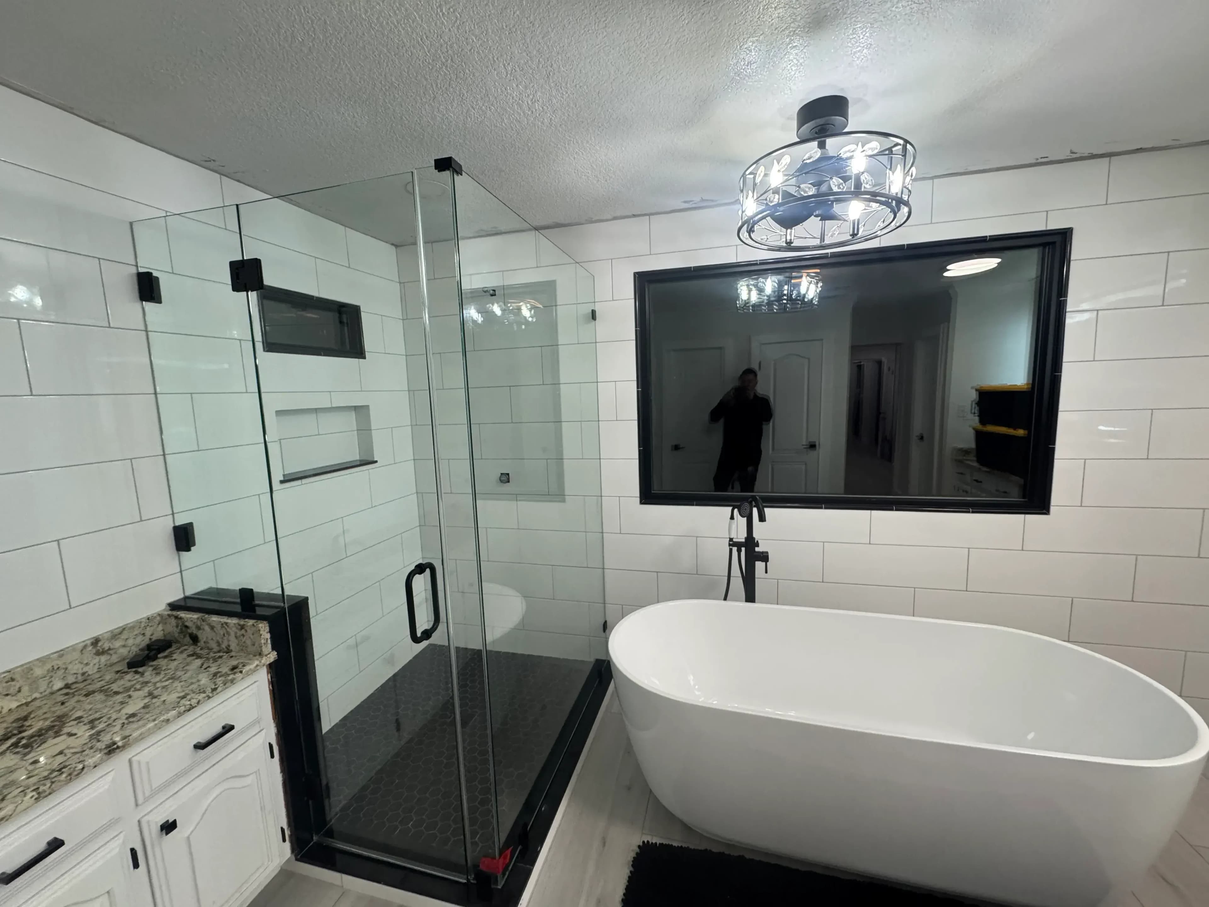 Are Frameless Shower Doors Safe in Bee Cave, TX? What Tempered Glass and Proper Hardware Actually Do