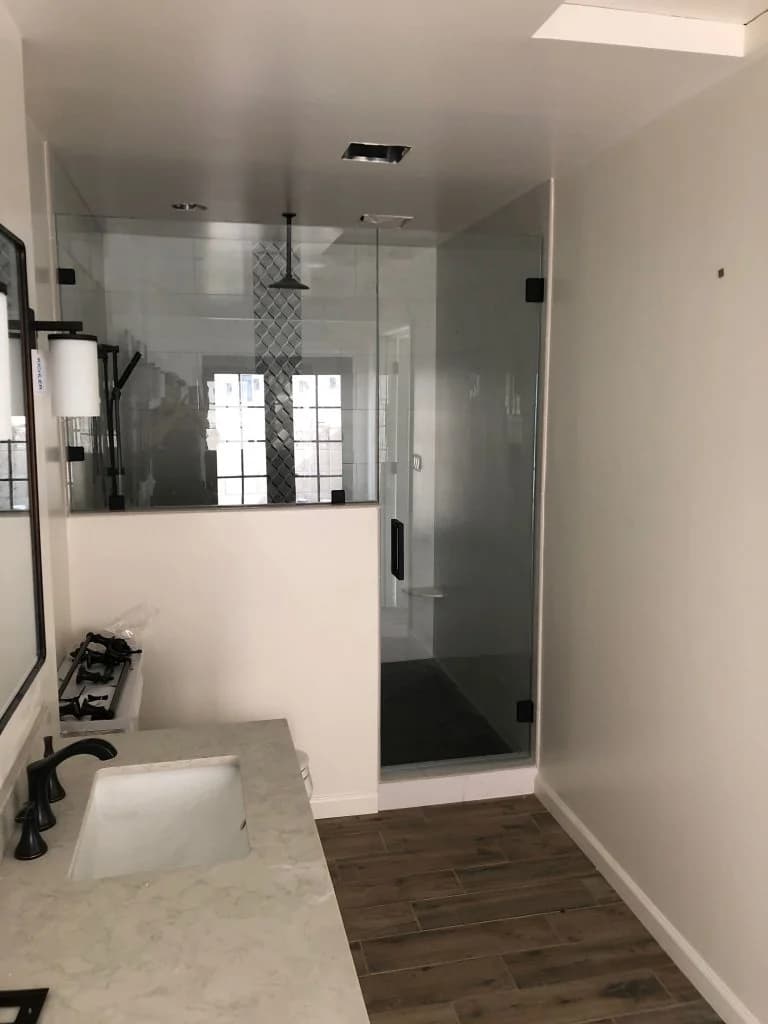 How to Choose the Right Shower Glass: Complete Buyer's Guide